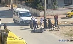 İnegöl’de Motosiklet İle Servis Minibüsü Çarpıştı
