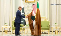 Pakistan ve Suudi Arabistan’dan Savunma Anlaşması