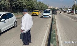 Bursa’da Yolun Karşısına Geçerken Araç Çarptı