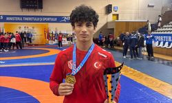 Bursa Büyükşehirli Güreşçilerden Balkan Zaferi