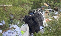 İznik–Yenişehir Yolunda Tır Uçuruma Yuvarlandı: 2 Ölü