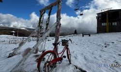 Uludağ’da Mevsimin İlk Karı Heyecan Yarattı