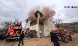 İnegöl’de Depo Yangını Korku Dolu Anlar Yaşattı
