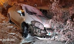 İnegöl’de karlı yolda zincirleme kaza: 7 yaralı