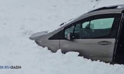 Erzurum’da Karayazı’da Yola Çığ Düştü