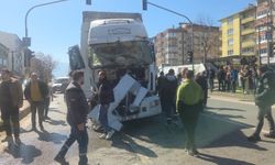 Orhangazi’de Zincirleme Kaza: 5 Yaralı