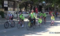 Bursa’da Yüzlerce Kişi Sağlıklı Yaşam İçin Pedal Çevirdi
