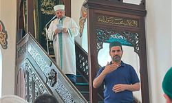 Bursa’da cuma hutbeleri işaret diliyle anlatılıyor