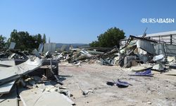 Nilüfer’de Kaçak İş Yeri Yıkıldı