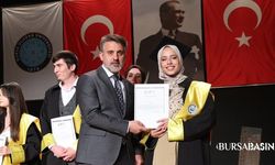 BUÜ'de mimarlık mezunlarına anlamlı mezuniyet töreni