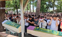 Kazada Ölen Genç Çift Yan Yana Toprağa Verildi