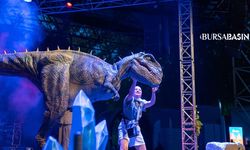 Bursa Festivali'nde Çocuklara Dinozor Sürprizi
