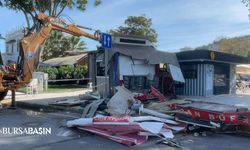 Mudanya'da yıllardır hizmet veren meydan büfesi yıkıldı
