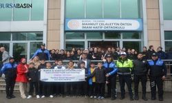 Bursa'da Polisten 250 Öğrenciye Tiyatro Sürprizi