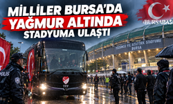 Milliler Bursa’da yağmur altında stadyuma ulaştı