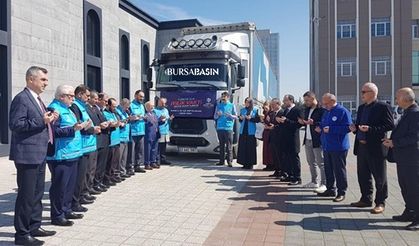 Bursa'dan İyilik Tırları Gönderilmeye Devam Ediyor