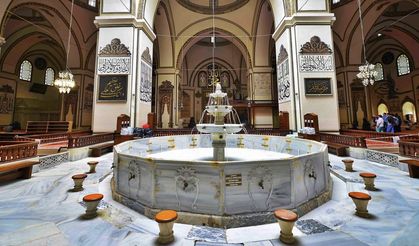 Bursa Ulu Cami: Osmanlı Mimarisi ve Tarihî Zenginlik