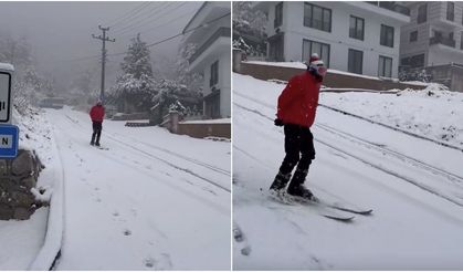 Bursa’da Şehir Merkezinde Kayak Keyfi