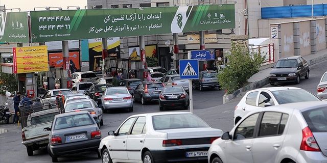 İran: Benzin sistemini kilitleyen siber saldırı