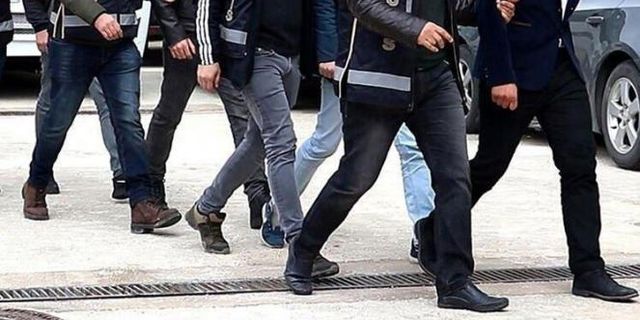 Bursa'da firari FETÖ şüphelilerine yönelik operasyonda 7 kişi yakalandı