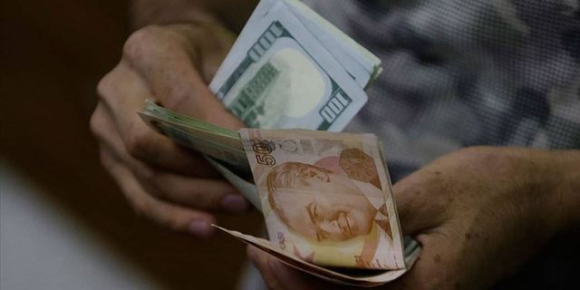 Dolarda hızlı düşüş: 15 liranın altına geriledi