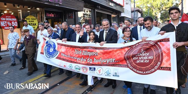 Bursa'da Ata sporları kortej yürüyüşüyle başladı