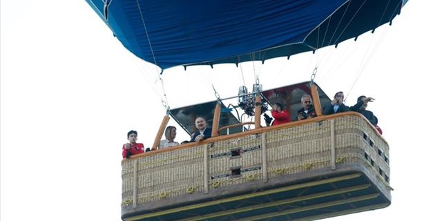 Bakan Karaismailoğlu, yerli sıcak hava balonunu tanıttı