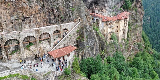 Sümela Manastırı'nda doğa, tarih ve kültür bir arada