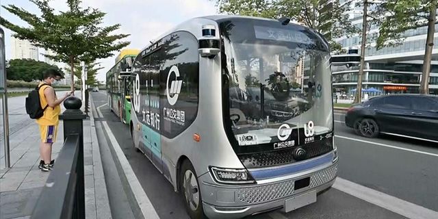 Guangcou'da sürücüsüz yolcu otobüsleri test ediliyor
