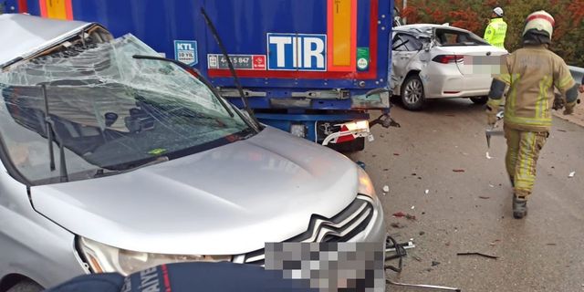 Bursa'da feci trafik kazası: 2 ölü