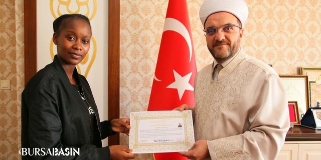 Kenya Vatandaşı Bursa'da Müslüman oldu