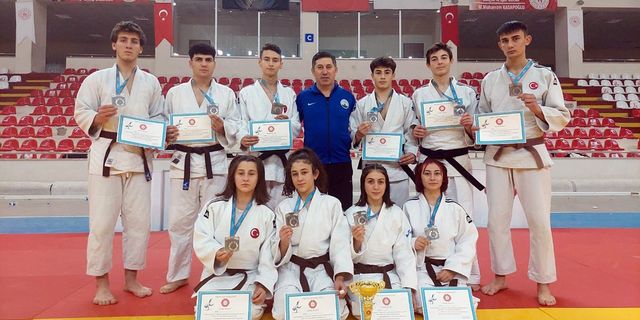 Osmangazi Judo Takımı 1.Lig'e Yükseldi