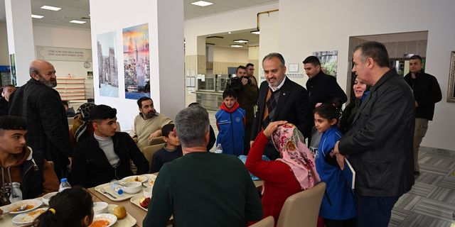 Başkan Aktaş, Bursa’da depremzedelere ziyaret
