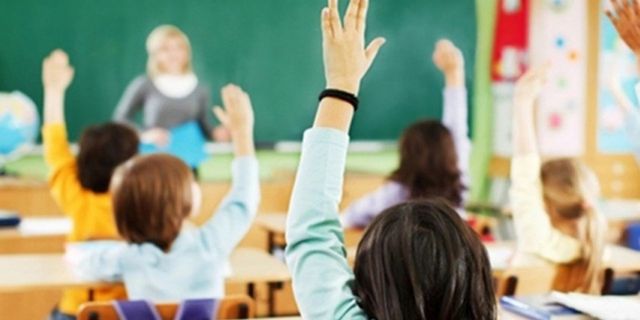 MEB: 10 ildeki 99 bin 853 öğrencinin nakilleri yapıldı