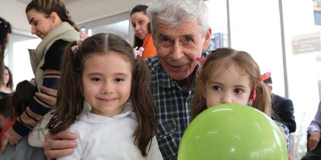 Nilüfer'de Minik kalpler büyüklere dokundu
