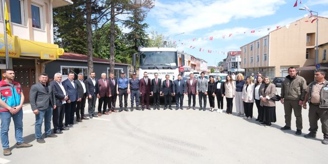 Kırklareli'nden deprem bölgesine yardımlar sürüyor
