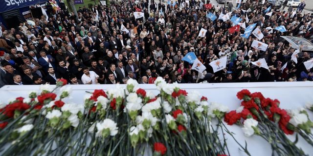 Sanayi ve Teknoloji Bakanı Varank Bursa'da seçim ofisi açılışında konuştu