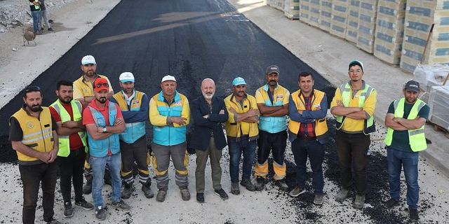 Kayseri Kocasinan'da sezonun ilk asfaltı döküldü