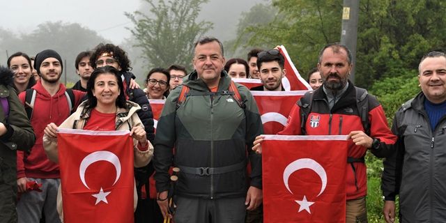 Osmangazi'de 19 Mayıs yürüyüş yaparak kutlandı