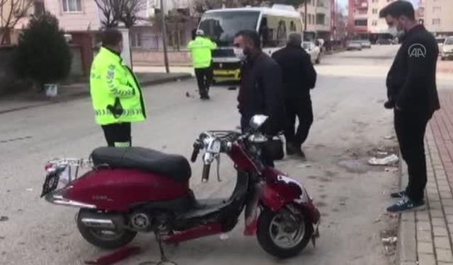 Bursa İnegöl'de Dolmuş İle Motosiklet Çarpıştı: 1 Yaralı