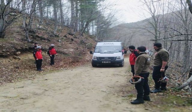 Yıldırım'daki Ormanlık Alanda Mahsur Kalan Kişi Kurtarıldı