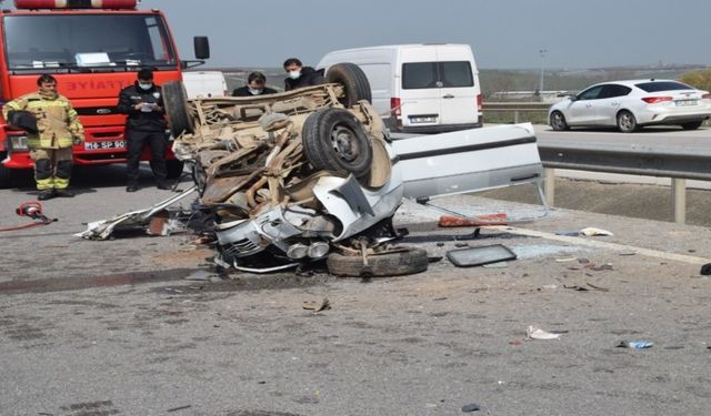 Bursa'da Trafik Kazası: 1 Ölü, 3 Yaralı!