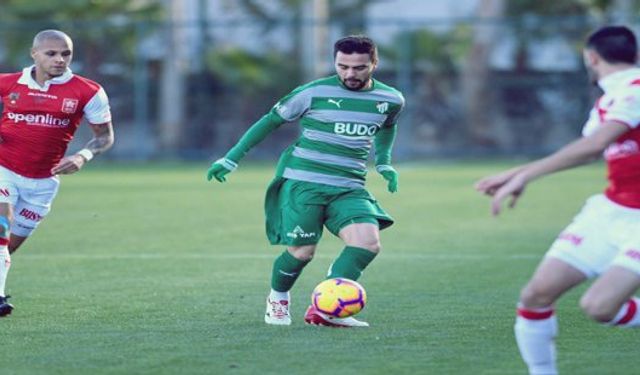 Bursaspor Maastricht ile yaptığı hazırlık maçında mağlup oldu