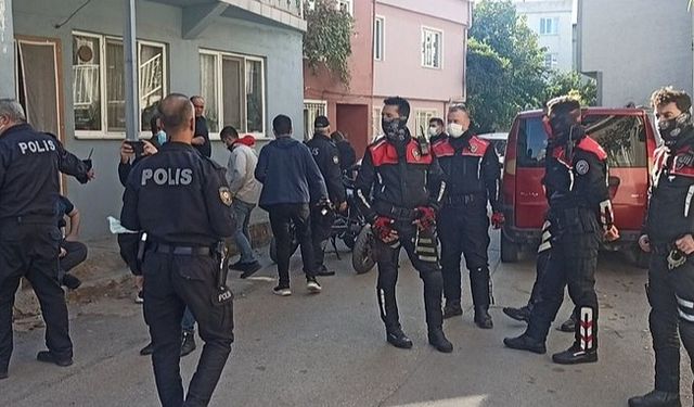 Bursa'da Kriz! Eşini ve 2 Çocuğunu Rehin Aldı