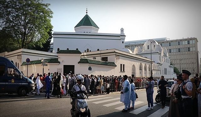 Fransa'da bir cami daha kapanıyor