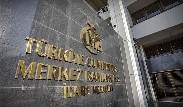 Merkez Bankası'nda iki başkan yardımcısı ve bir PPK üyesi görevden alındı