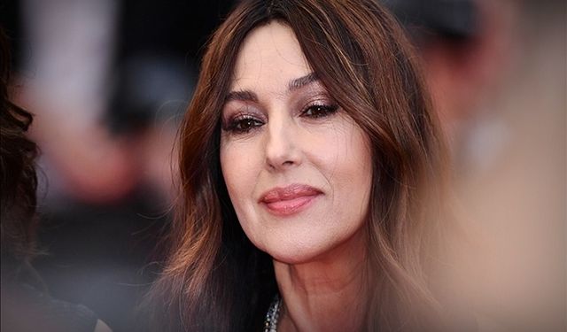 Monica Belluci Türkiye'de tiyatro sahnesine çıkacak