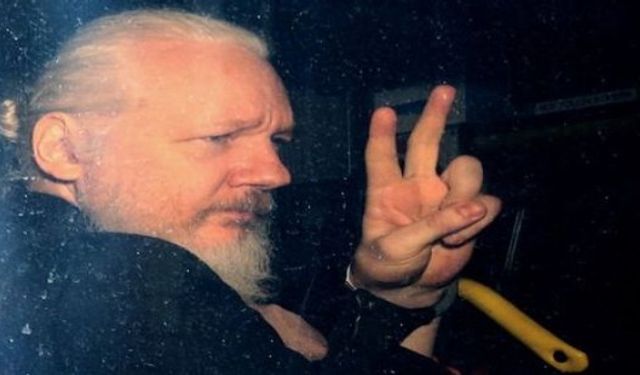 Wikileaks'in Kurucusu Assange  İçin Çıkarıldığı Mahkeme Kararını Verdi