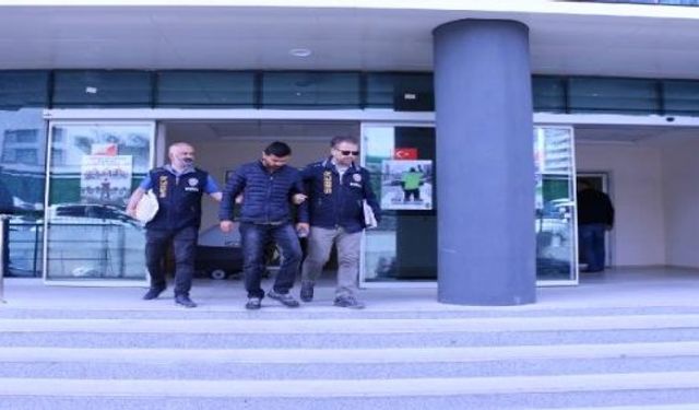 Bursa'da Sahte Kimlikle Çalıştığı İş yerinde Kredi Kartlarını Kopyaladı