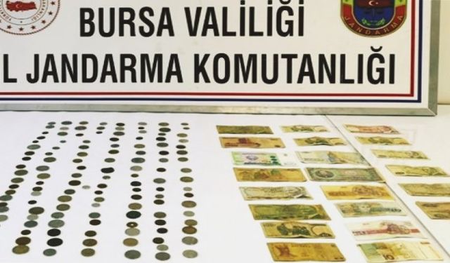 Bursa'da Tarihi Eser Satıcısına Jandarma Tarafından Suçüstü